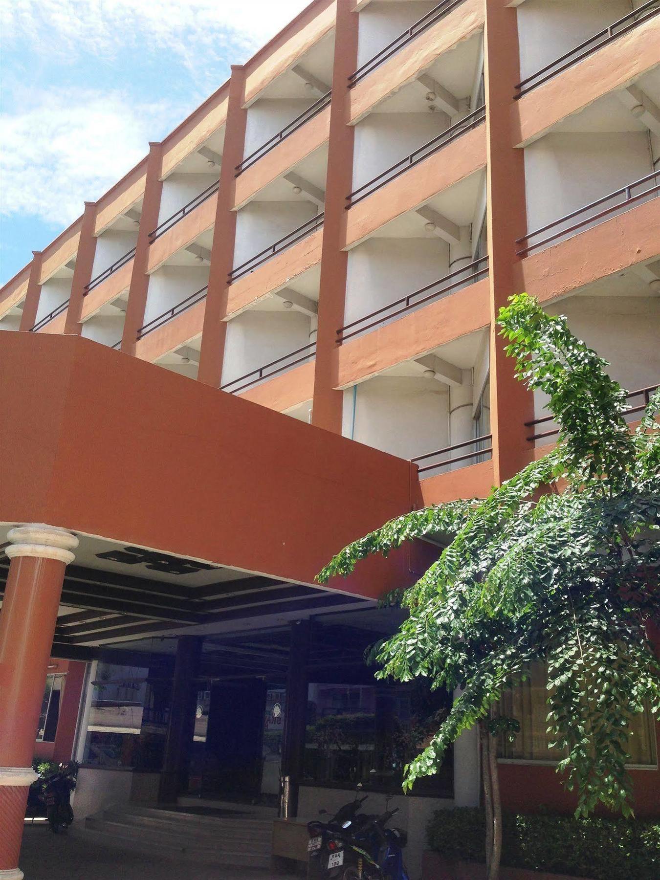 Skaw Beach Hotel Pattaya Zewnętrze zdjęcie