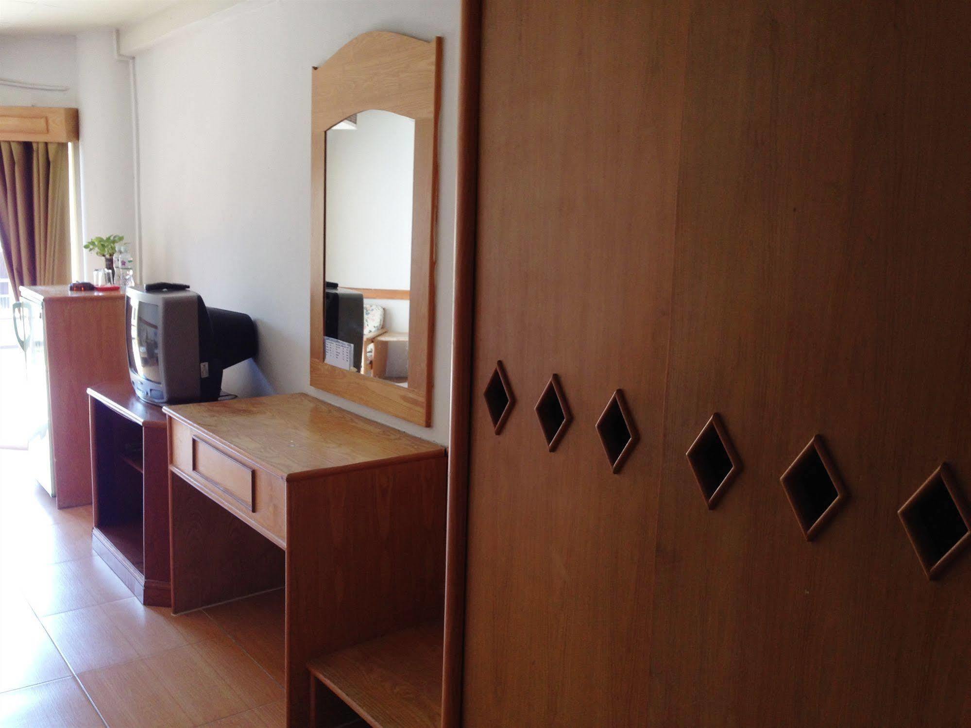 Skaw Beach Hotel Pattaya Zewnętrze zdjęcie