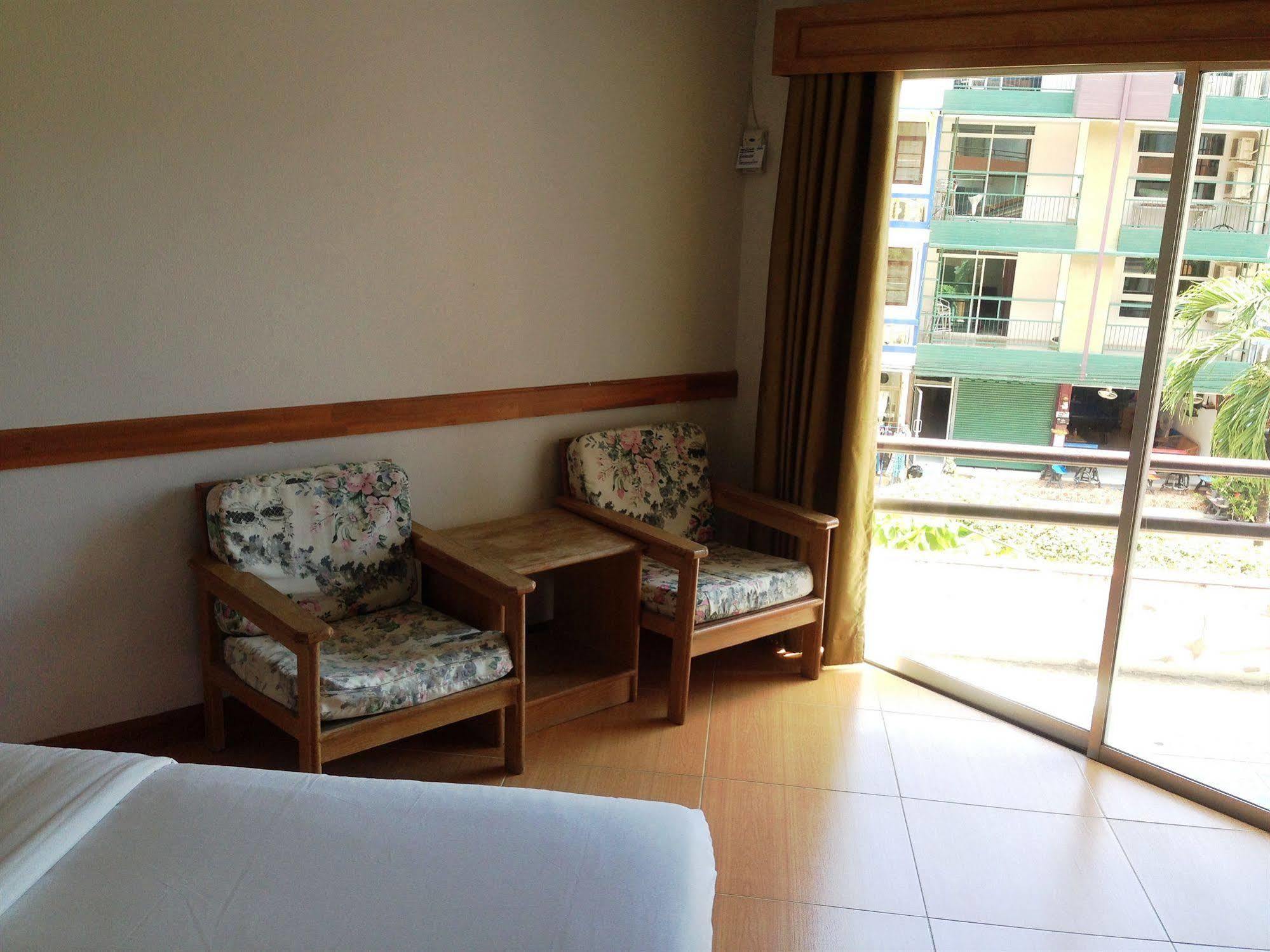 Skaw Beach Hotel Pattaya Zewnętrze zdjęcie