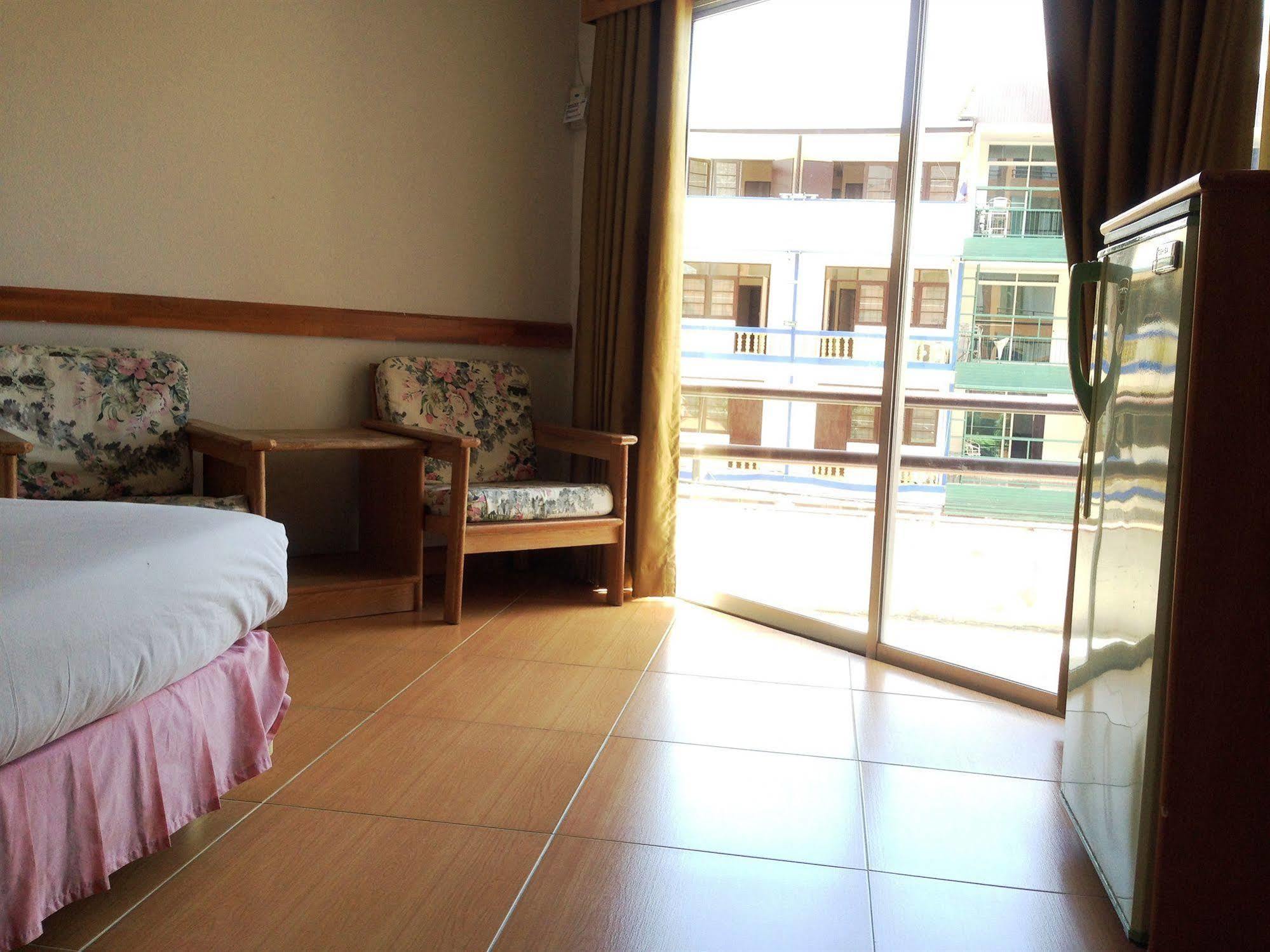 Skaw Beach Hotel Pattaya Zewnętrze zdjęcie