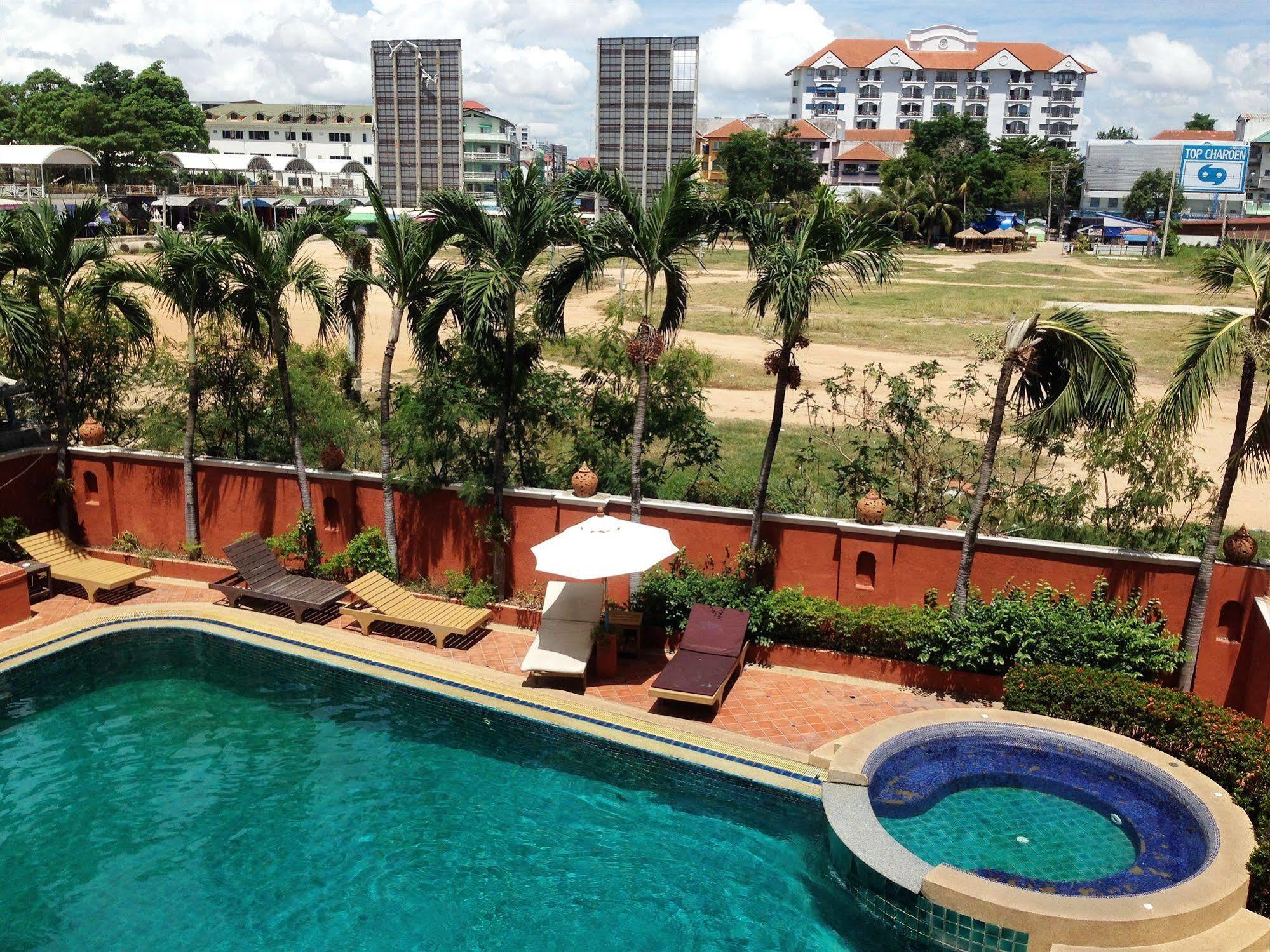 Skaw Beach Hotel Pattaya Zewnętrze zdjęcie
