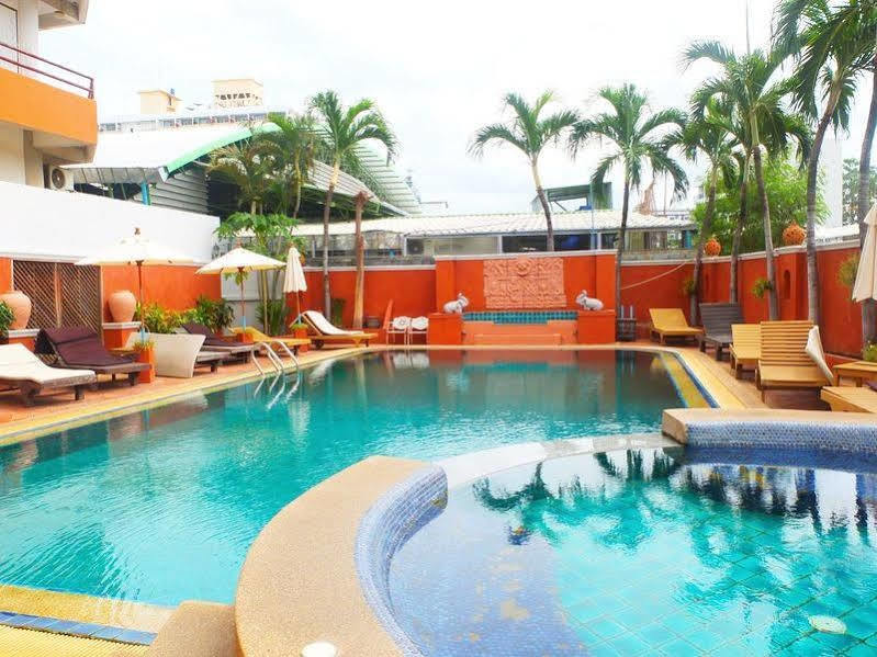 Skaw Beach Hotel Pattaya Zewnętrze zdjęcie